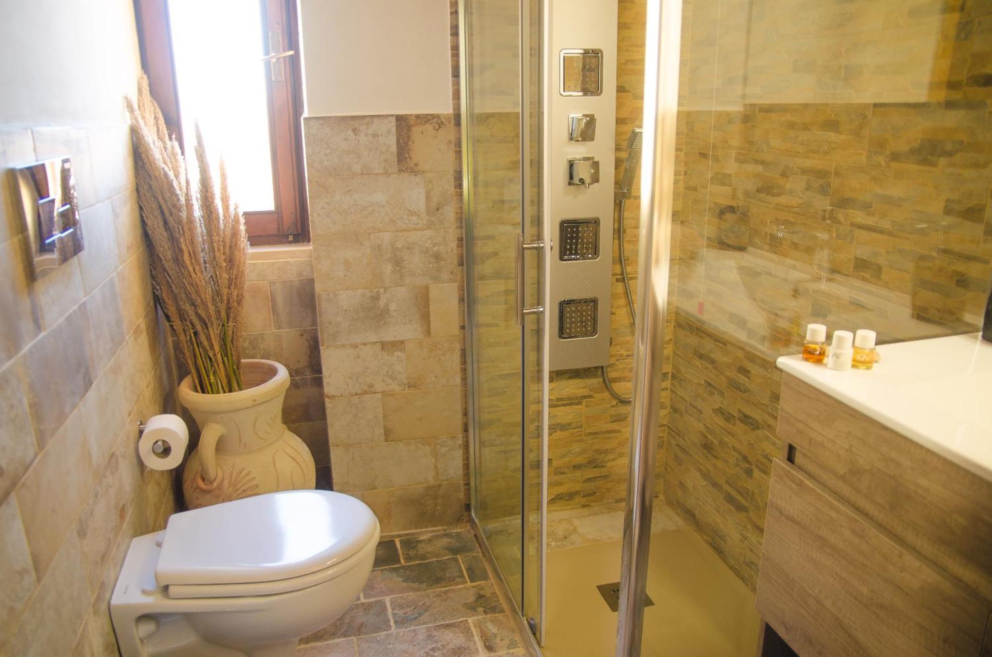 Roman Ruins - Elegant Apartment Olbia Esterno foto